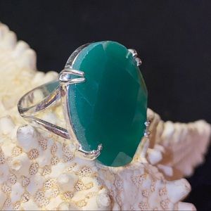Skota Emerald faceted natural Gemstone ring